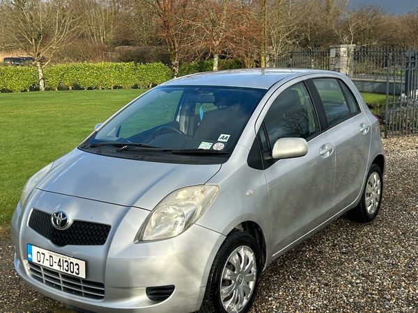 Toyota Yaris Hatchback, Petrol, 2007, Silver