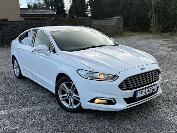 Ford Mondeo Hatchback, Diesel, 2017, White