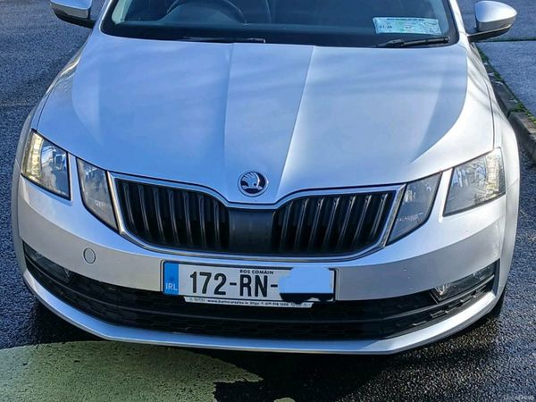 Skoda Octavia Saloon, Diesel, 2017, Grey