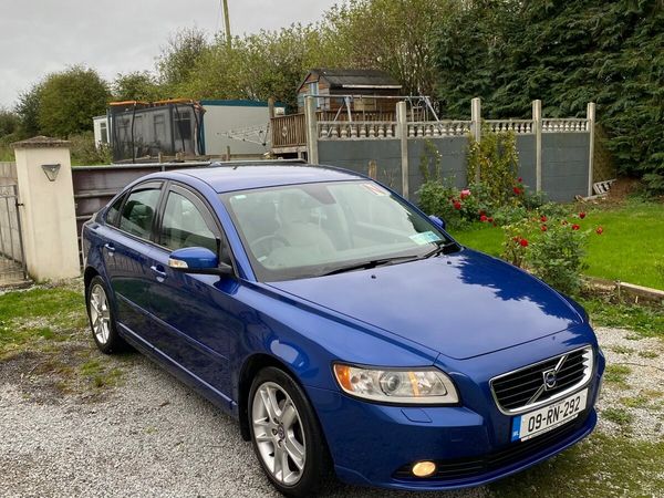 Volvo S40 Saloon, Diesel, 2009, Blue