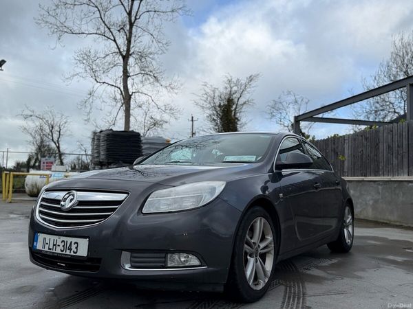 Vauxhall Insignia Hatchback, Diesel, 2011, Grey