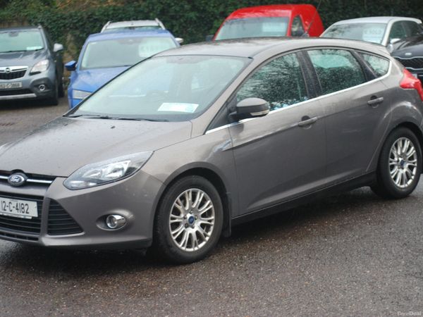 Ford Focus Hatchback, Diesel, 2012, Brown