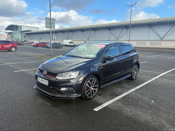 Volkswagen Polo Hatchback, Petrol, 2015, Black