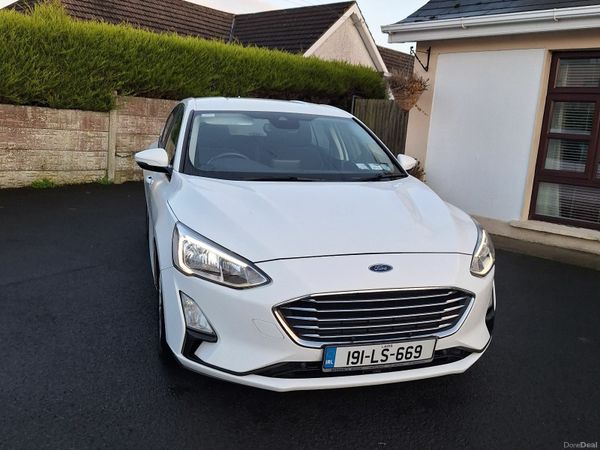 Ford Focus Hatchback, Petrol, 2019, White