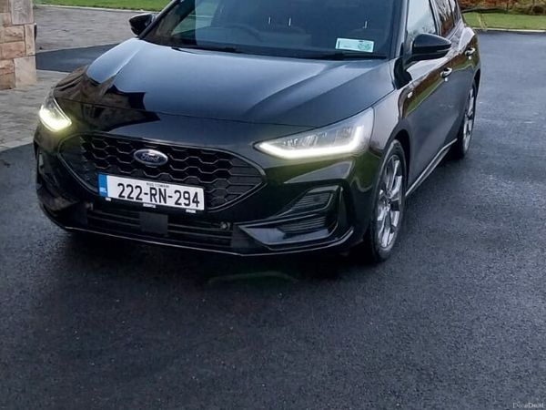 Ford Focus Hatchback, Petrol, 2022, Black