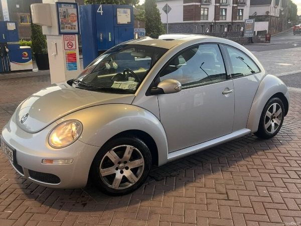 Volkswagen Beetle Hatchback, Petrol, 2007, Silver
