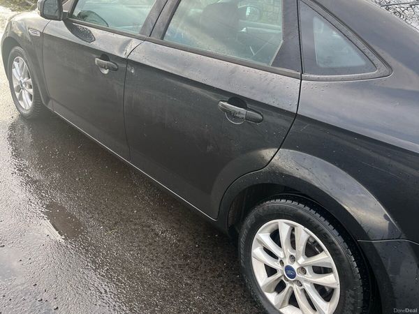 Ford Mondeo Hatchback, Diesel, 2014, Black