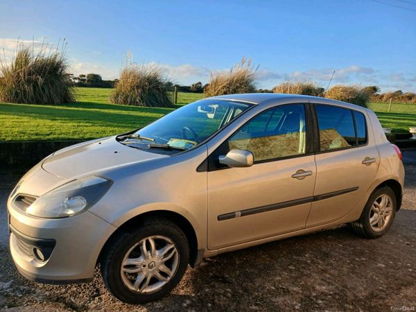Renault Clio Hatchback, Petrol, 2007, Yellow