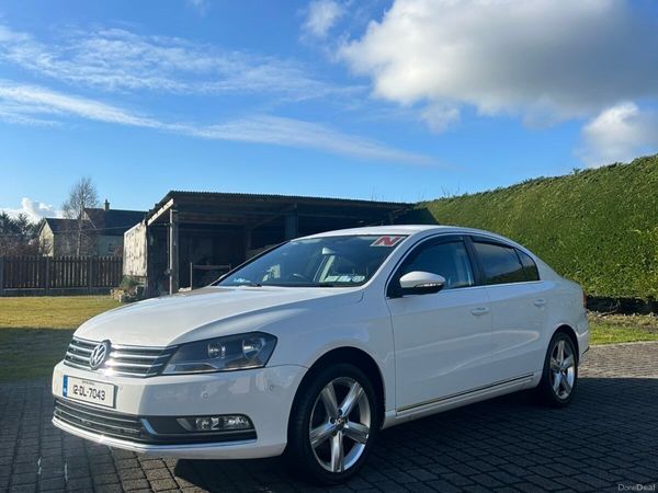 Volkswagen Passat Saloon, Diesel, 2012, White