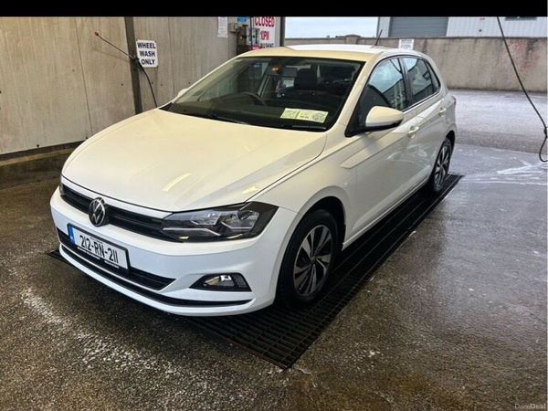 Volkswagen Polo Hatchback, Petrol, 2021, White