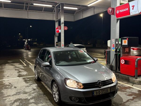 Volkswagen Golf Hatchback, Petrol, 2011, Grey