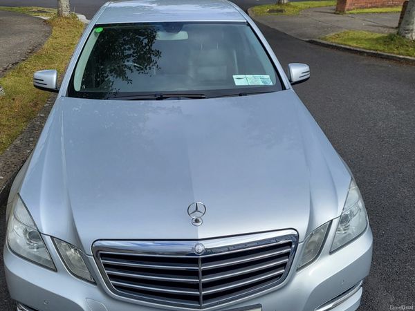 Mercedes-Benz E-Class Saloon, Diesel Hybrid, 2013, Silver