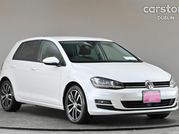 Volkswagen Golf Hatchback, Petrol, 2017, 