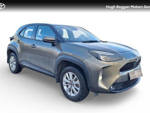 Toyota Yaris Cross Hatchback, Petrol Hybrid, 2024, Green