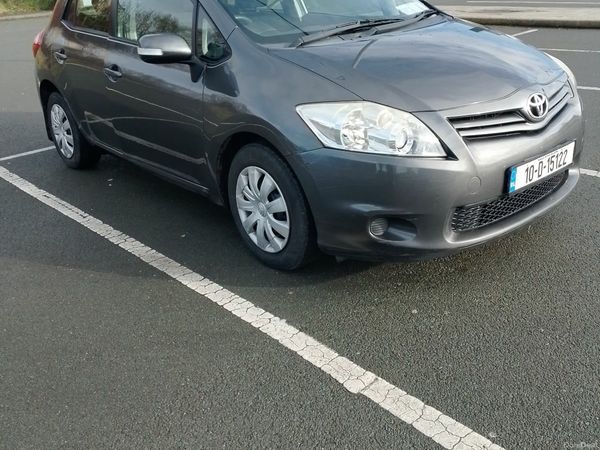 Toyota Auris Hatchback, Petrol, 2010, Grey