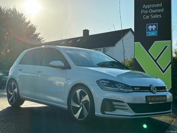 Volkswagen Golf Hatchback, Petrol, 2018, White