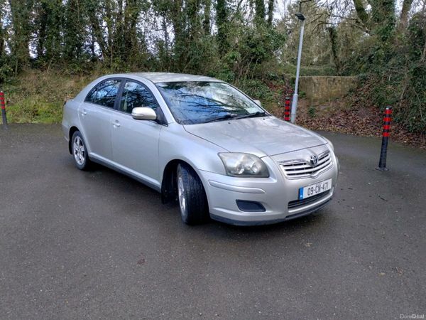 Toyota Avensis Hatchback, Diesel, 2009, Silver
