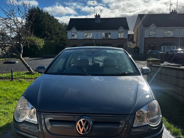 Volkswagen Polo Hatchback, Diesel, 2009, Grey