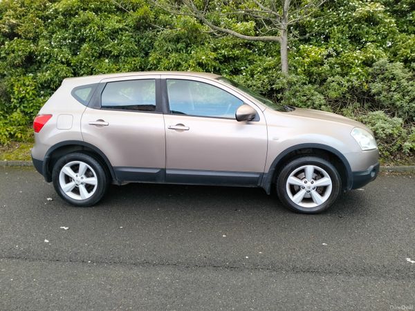 Nissan Qashqai Hatchback, Diesel, 2008, Brown