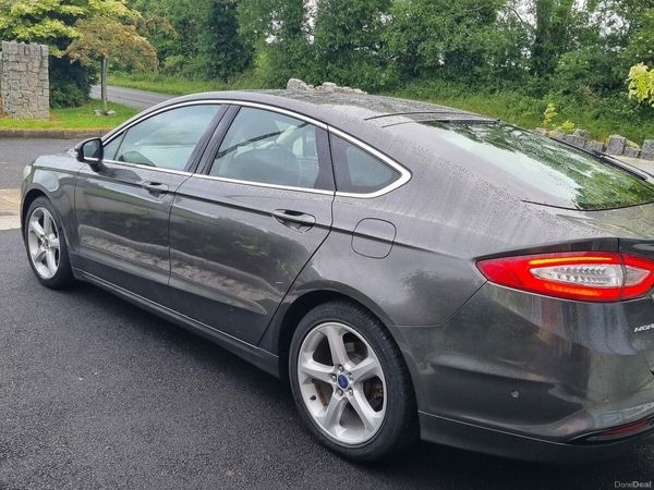 Ford Mondeo Hatchback, Diesel, 2016, Grey