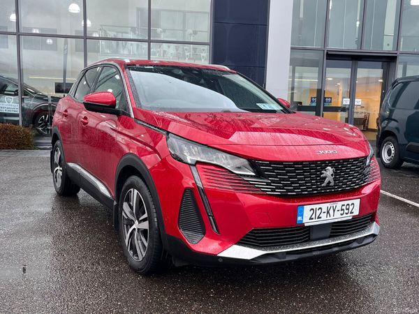 Peugeot 3008 MPV, Diesel, 2021, Red