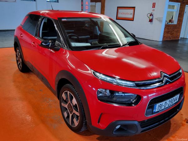 Citroen C4 Hatchback, Petrol, 2019, Red