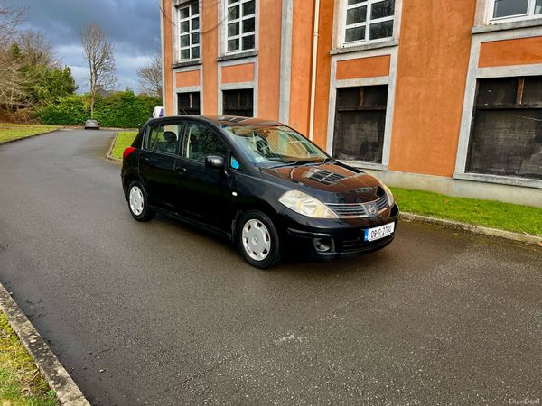 Nissan Tiida Hatchback, Diesel, 2009, Black