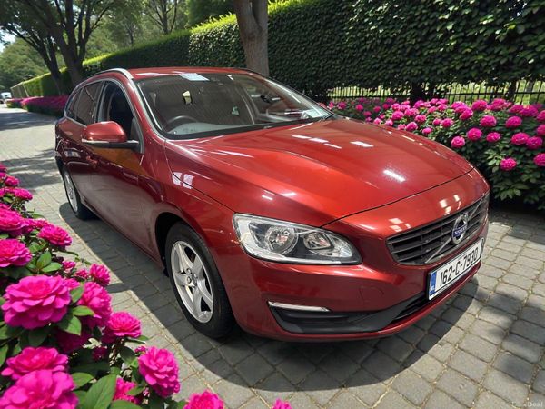 Volvo V60 Estate, Diesel, 2016, Red