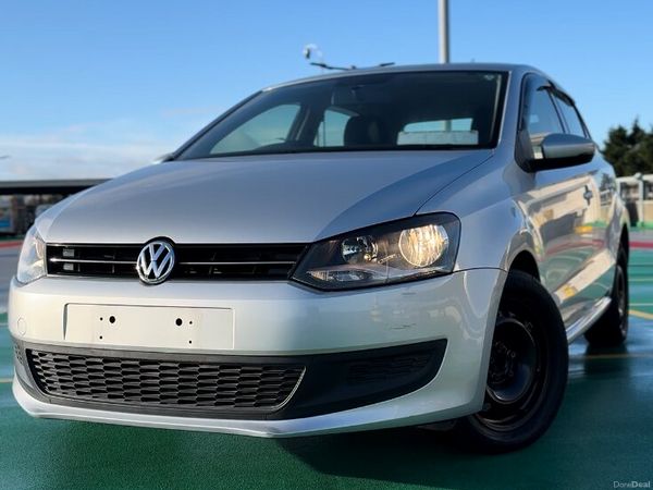 Volkswagen Polo Hatchback, Petrol, 2012, Silver