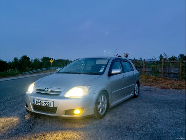 Toyota Corolla Hatchback, Petrol, 2006, Silver
