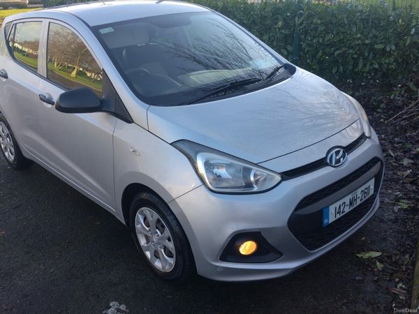 Hyundai i10 Hatchback, Petrol, 2014, Silver