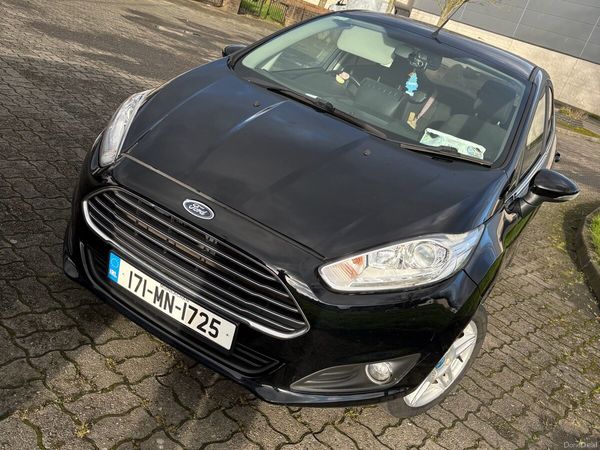 Ford Fiesta Hatchback, Petrol, 2017, Black