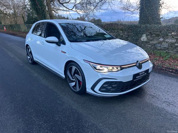 Volkswagen Golf Estate, Petrol, 2021, White