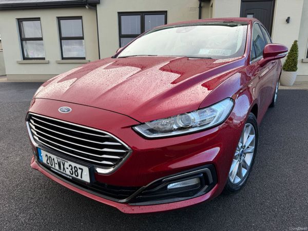 Ford Mondeo Hatchback, Diesel, 2020, Red