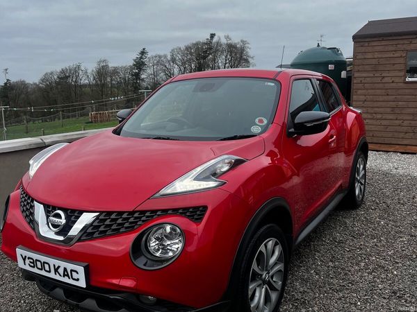 Nissan Juke SUV, Diesel, 2017, Red