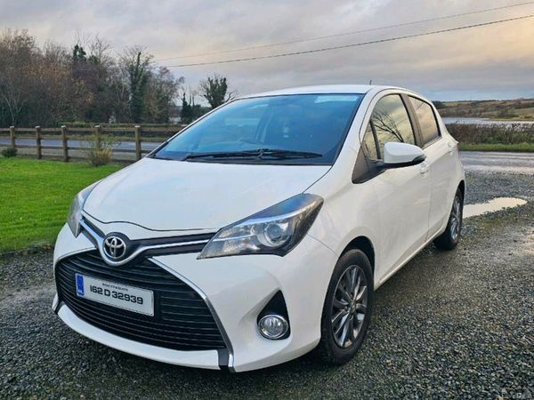 Toyota Yaris Hatchback, Diesel, 2016, White