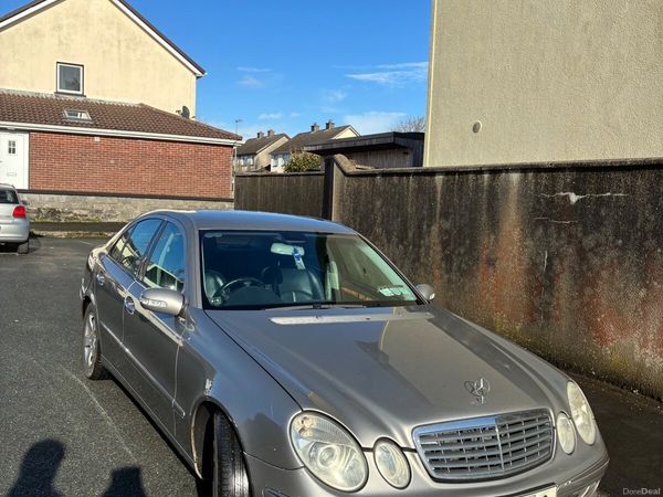 Mercedes-Benz E-Class Saloon, Diesel, 2006, Silver