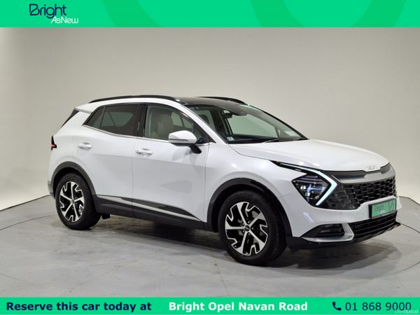 Kia Sportage MPV, Diesel, 2022, White