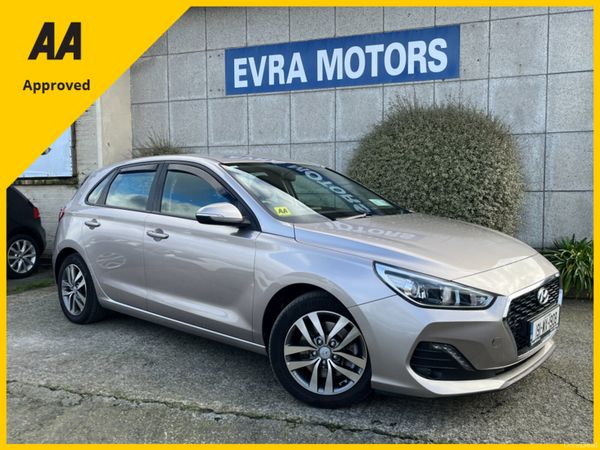 Hyundai i30 Hatchback, Petrol, 2019, White