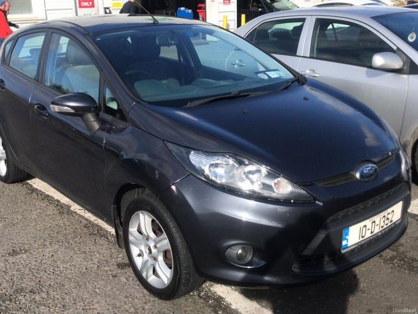 Ford Fiesta Hatchback, Petrol, 2010, Grey