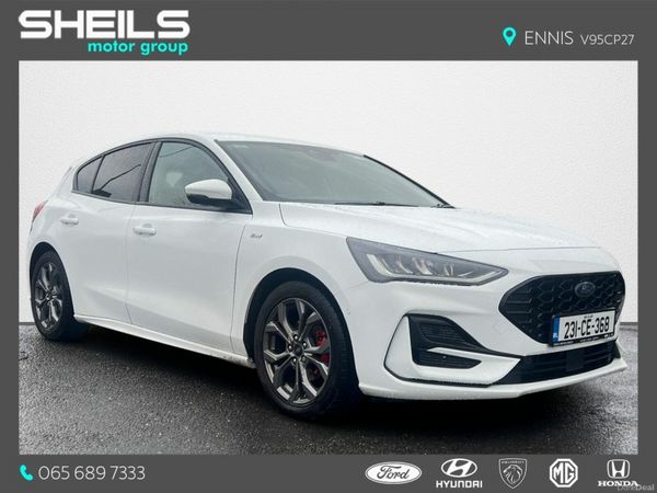 Ford Focus Hatchback, Petrol, 2023, White