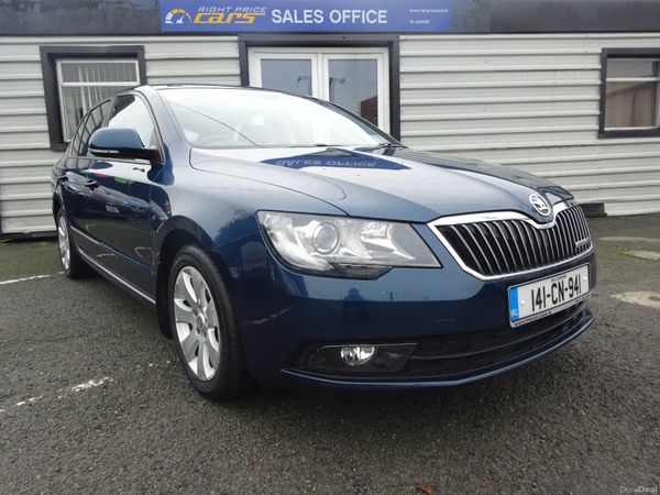 Skoda Superb Hatchback, Diesel, 2014, Blue
