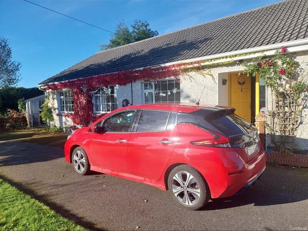Nissan Leaf Hatchback, Electric, 2020, Red