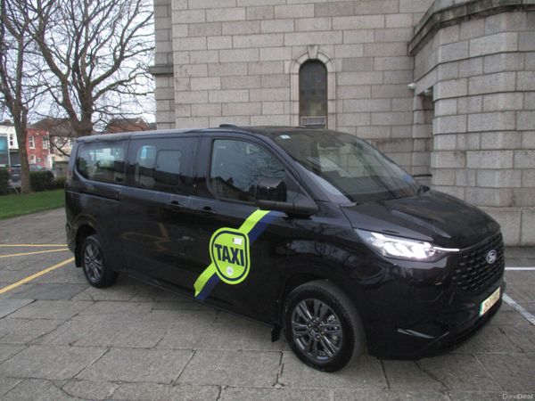 Ford Tourneo MPV, Petrol Plug-in Hybrid, 2026, Black