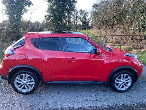 Nissan Juke SUV, Petrol, 2015, Red