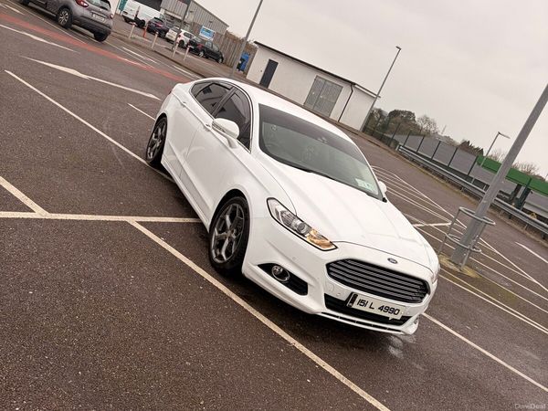 Ford Mondeo Hatchback, Diesel, 2015, White