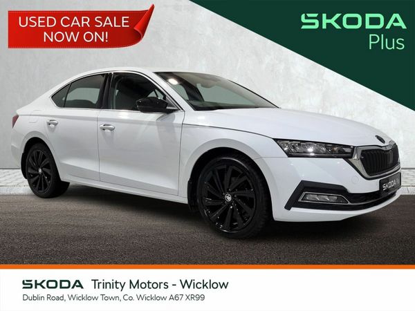 Skoda Octavia Saloon, Diesel, 2023, White