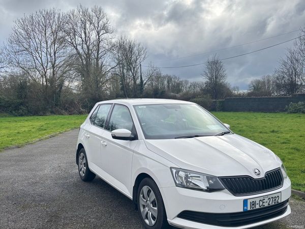 Skoda Fabia Hatchback, Petrol, 2018, White