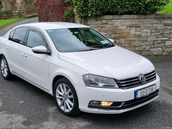 Volkswagen Passat Saloon, Diesel, 2013, White