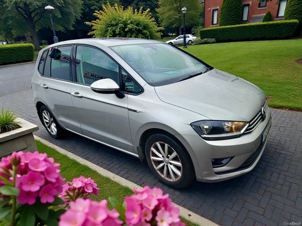 Volkswagen Golf Estate, Petrol, 2016, Silver